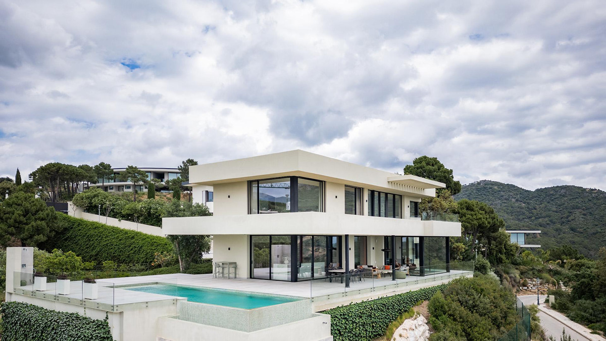 Se vende Villa - Chalet de 5 dormitorios en Costa Del Sol, Málaga, España