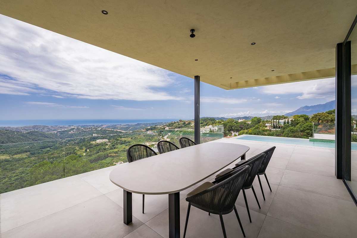 Se vende Villa - Chalet de 5 dormitorios en Costa Del Sol, Málaga, España