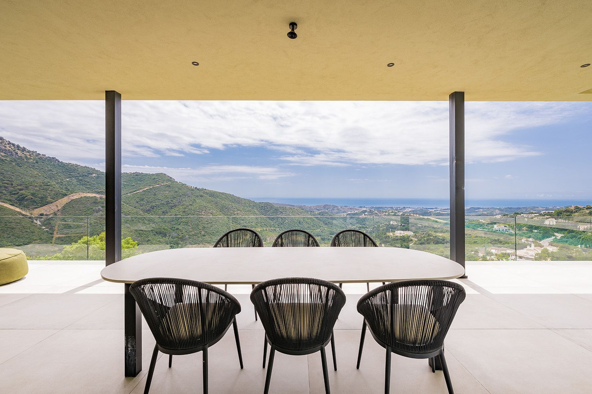 Se vende Villa - Chalet de 5 dormitorios en Costa Del Sol, Málaga, España
