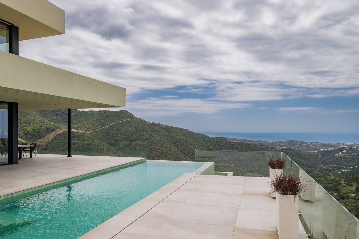 Se vende Villa - Chalet de 5 dormitorios en Costa Del Sol, Málaga, España