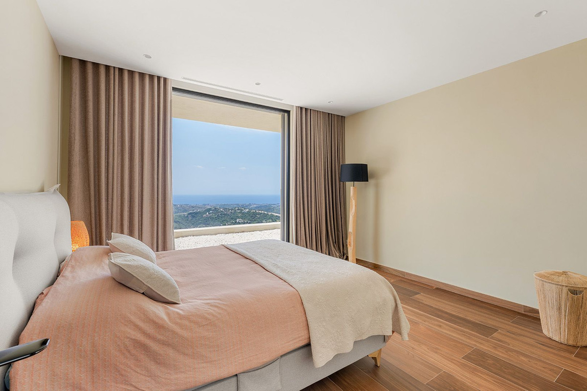 Se vende Villa - Chalet de 5 dormitorios en Costa Del Sol, Málaga, España