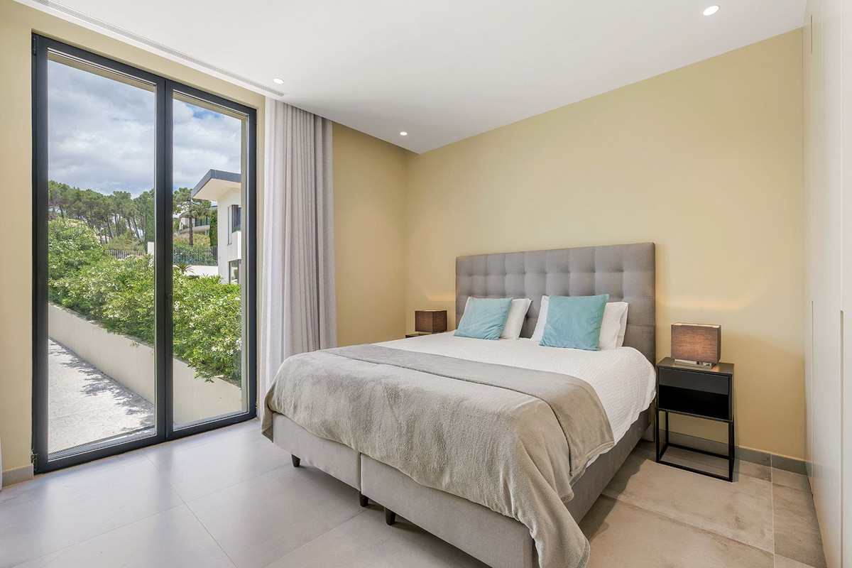 Se vende Villa - Chalet de 5 dormitorios en Costa Del Sol, Málaga, España