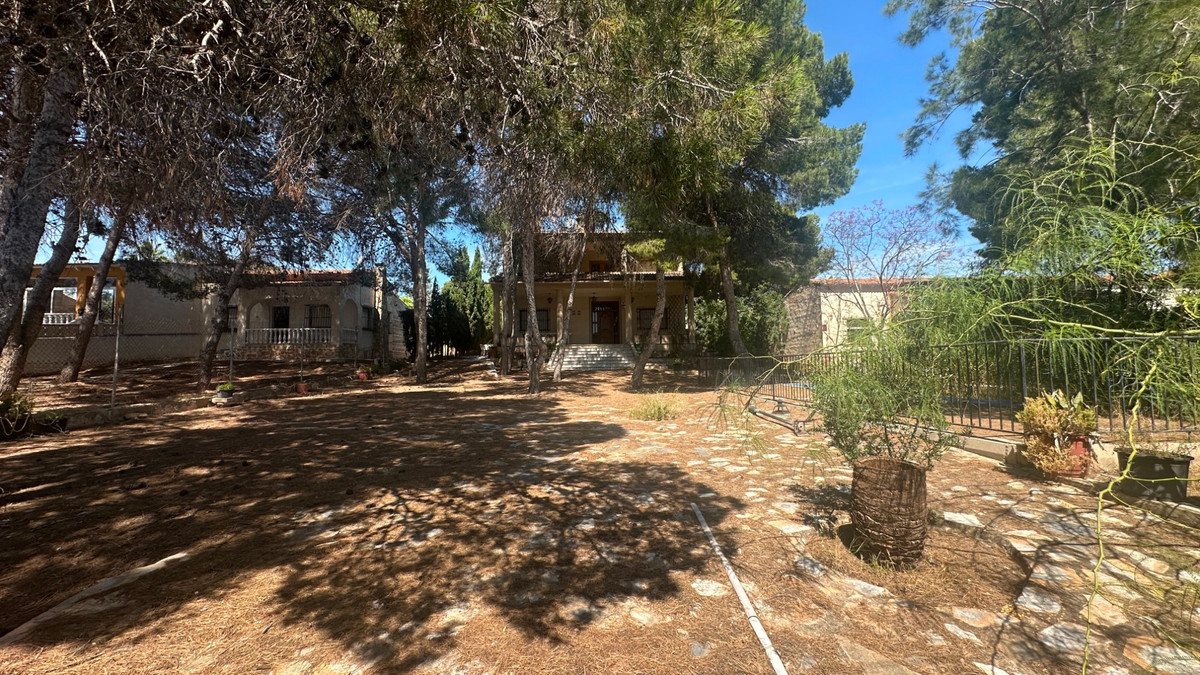 Se vende Villa - Chalet de 8 dormitorios en Costa Blanca, Alicante, España