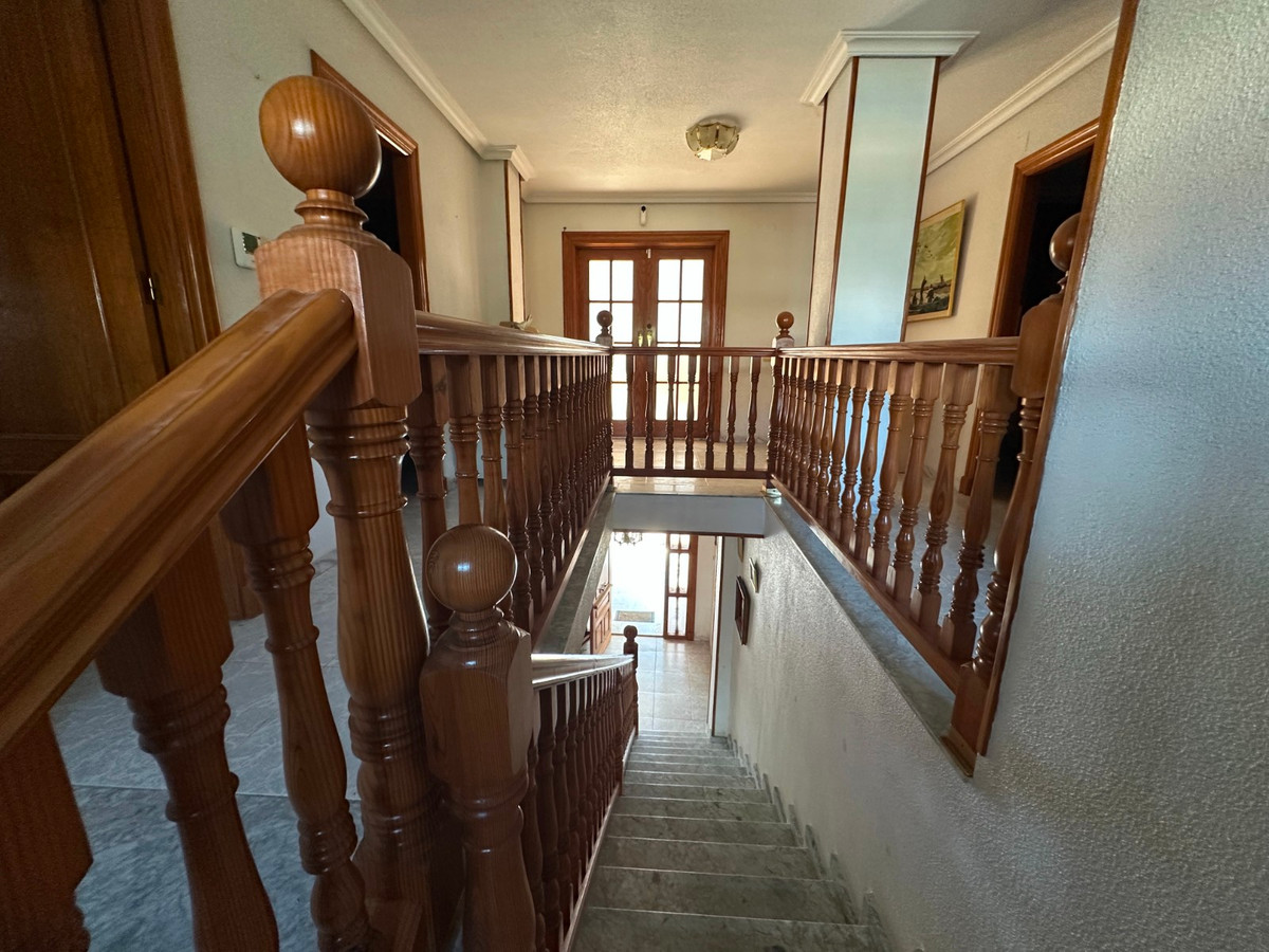 Se vende Villa - Chalet de 8 dormitorios en Costa Blanca, Alicante, España