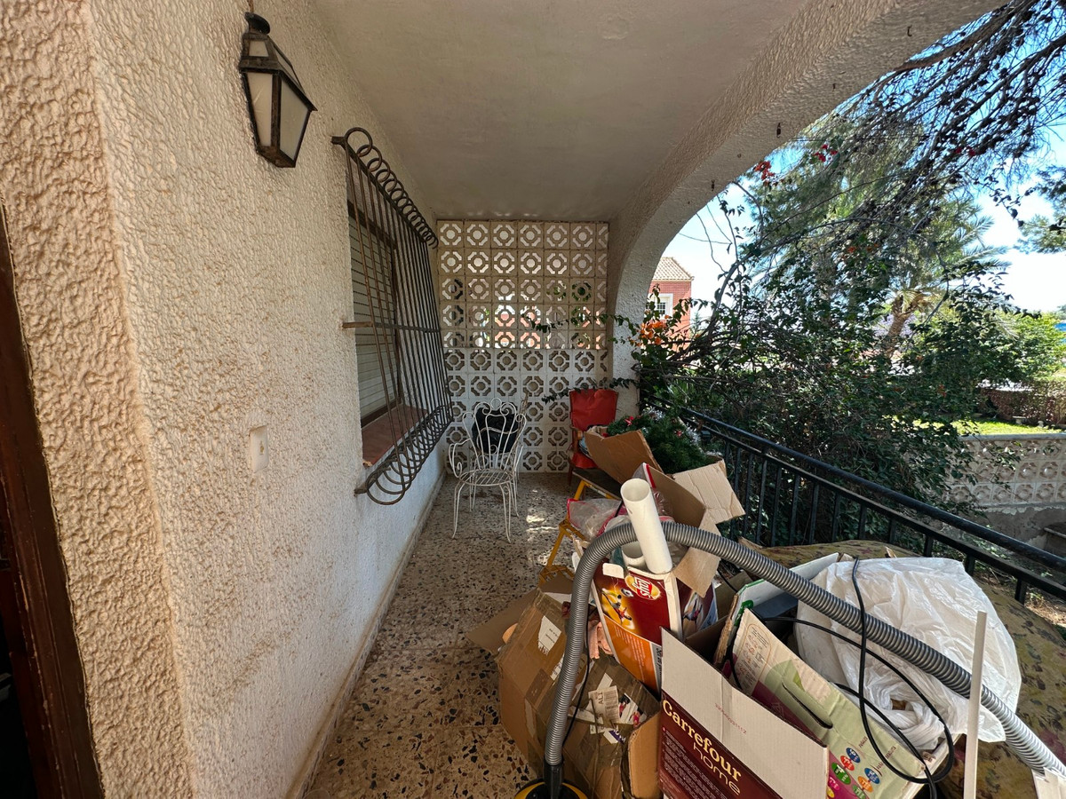 Se vende Villa - Chalet de 8 dormitorios en Costa Blanca, Alicante, España