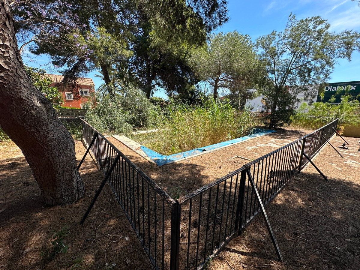 Se vende Villa - Chalet de 8 dormitorios en Costa Blanca, Alicante, España
