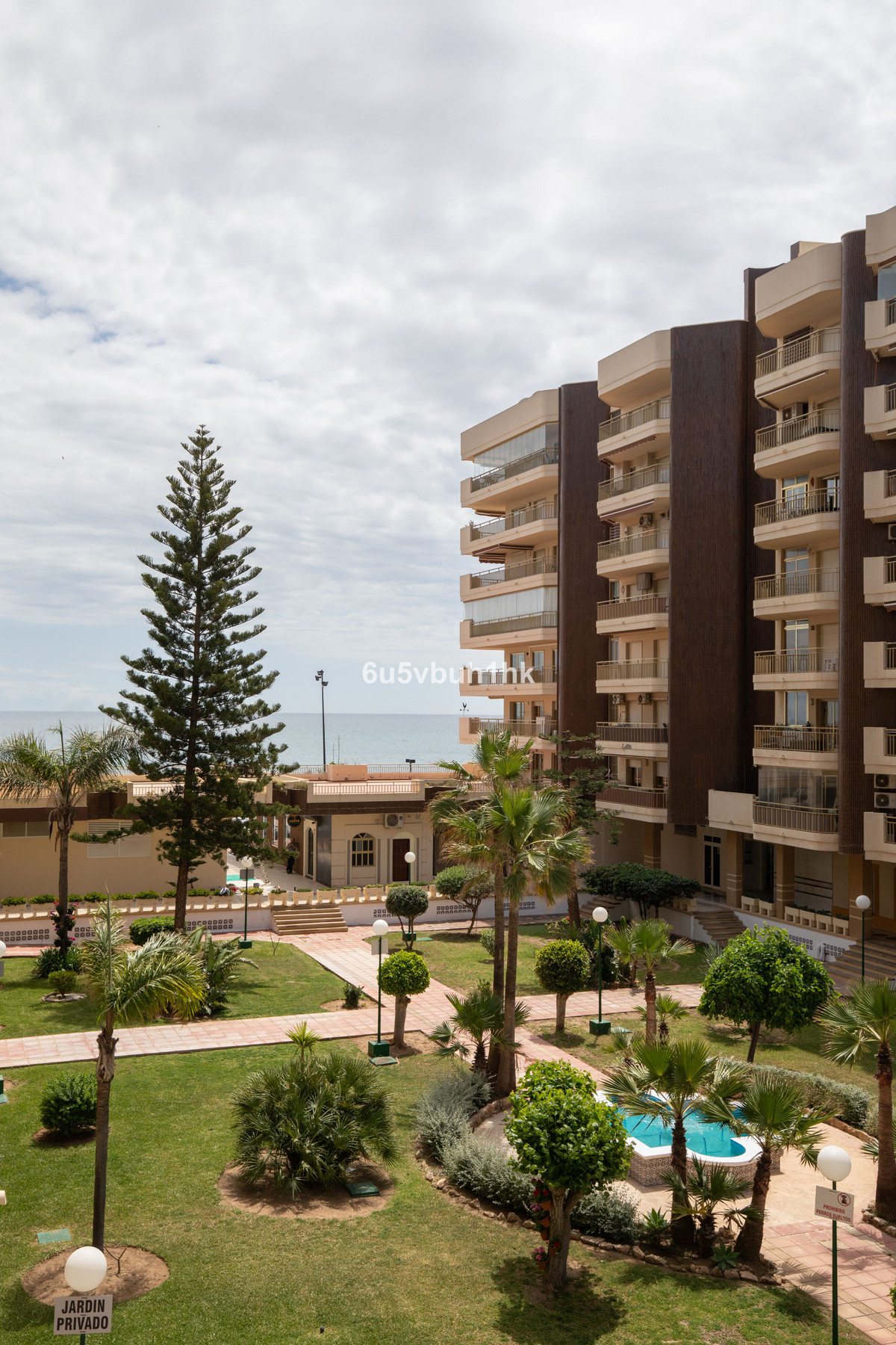 2 Bed Apartment for sale in Fuengirola Costa Del Sol, Málaga, Spain