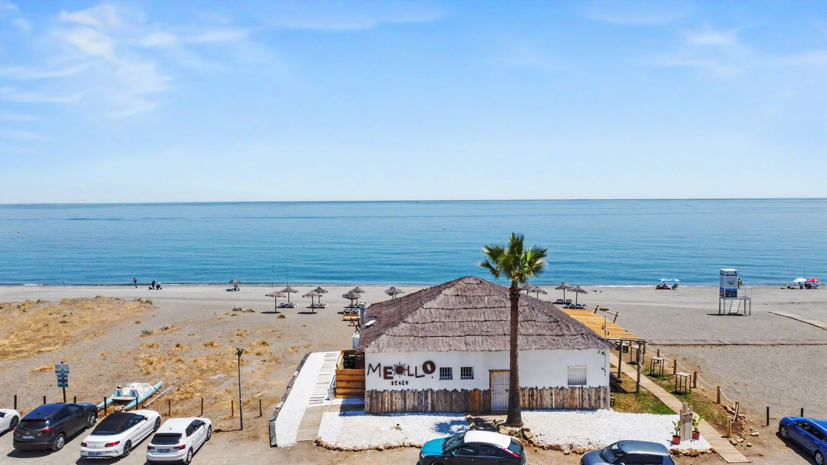 Se vende Villa - Chalet de 6 dormitorios en Costa Del Sol, Málaga, España
