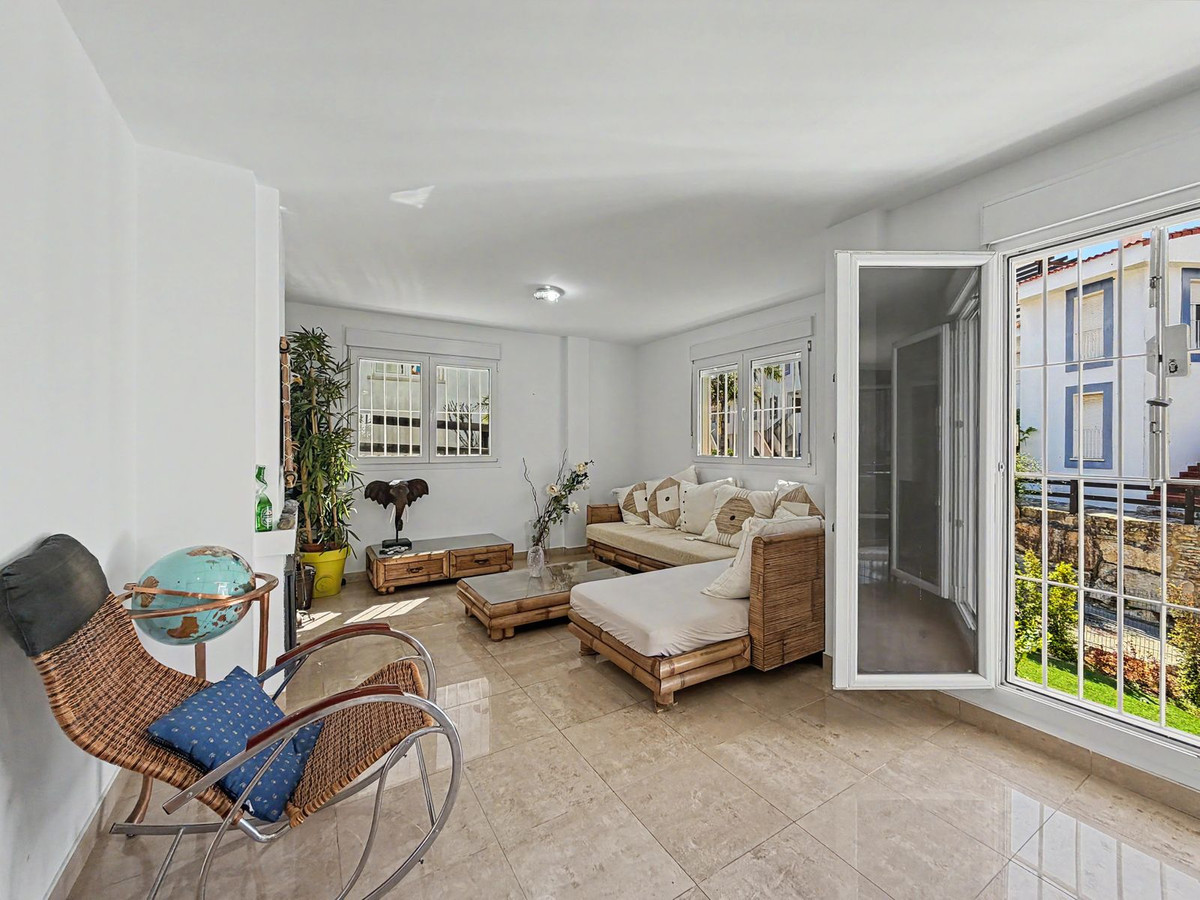 Se vende Villa - Chalet de 6 dormitorios en Costa Del Sol, Málaga, España