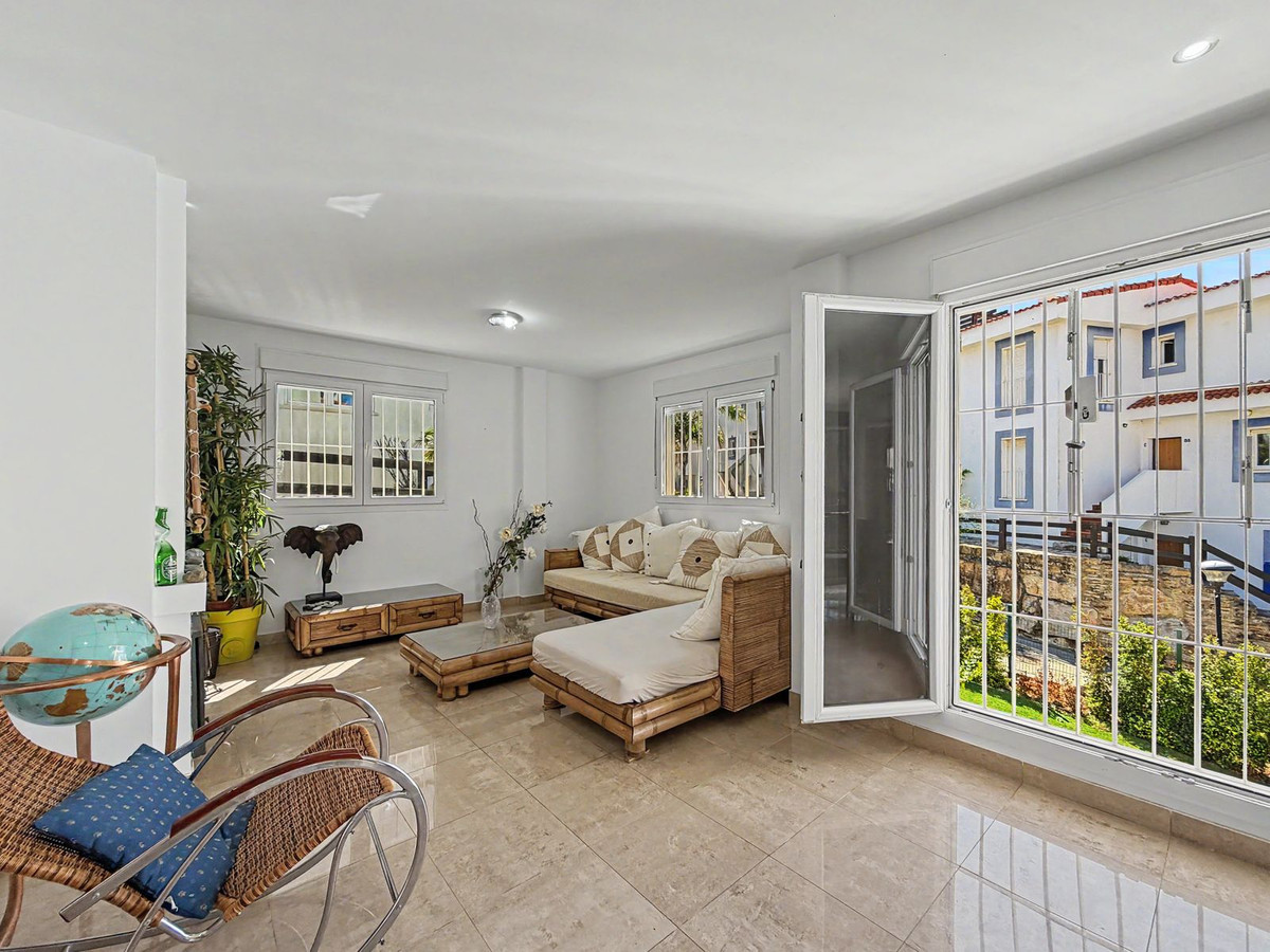 Se vende Villa - Chalet de 6 dormitorios en Costa Del Sol, Málaga, España