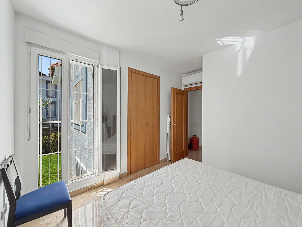 Se vende Villa - Chalet de 6 dormitorios en Costa Del Sol, Málaga, España