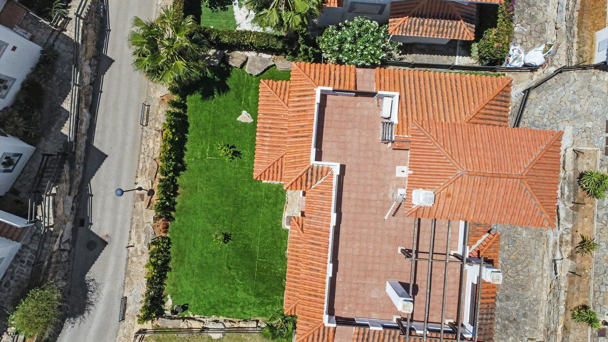 Se vende Villa - Chalet de 6 dormitorios en Costa Del Sol, Málaga, España