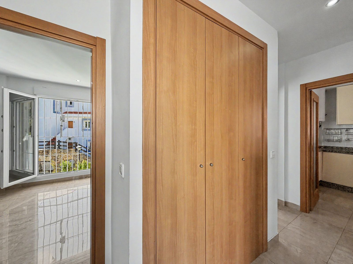 Se vende Villa - Chalet de 6 dormitorios en Costa Del Sol, Málaga, España