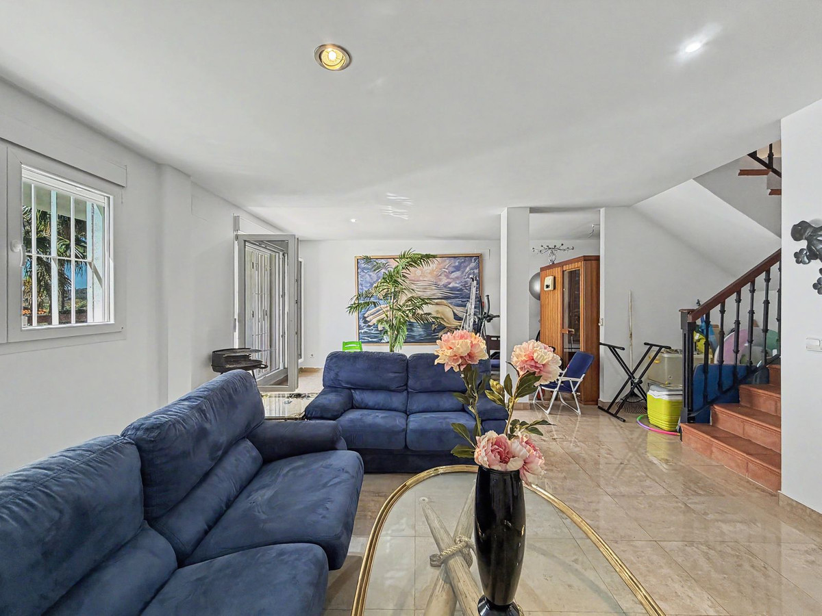 Se vende Villa - Chalet de 6 dormitorios en Costa Del Sol, Málaga, España