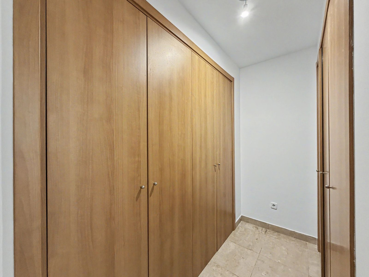 Se vende Villa - Chalet de 6 dormitorios en Costa Del Sol, Málaga, España