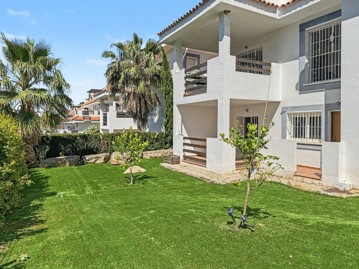 Se vende Villa - Chalet de 6 dormitorios en Costa Del Sol, Málaga, España