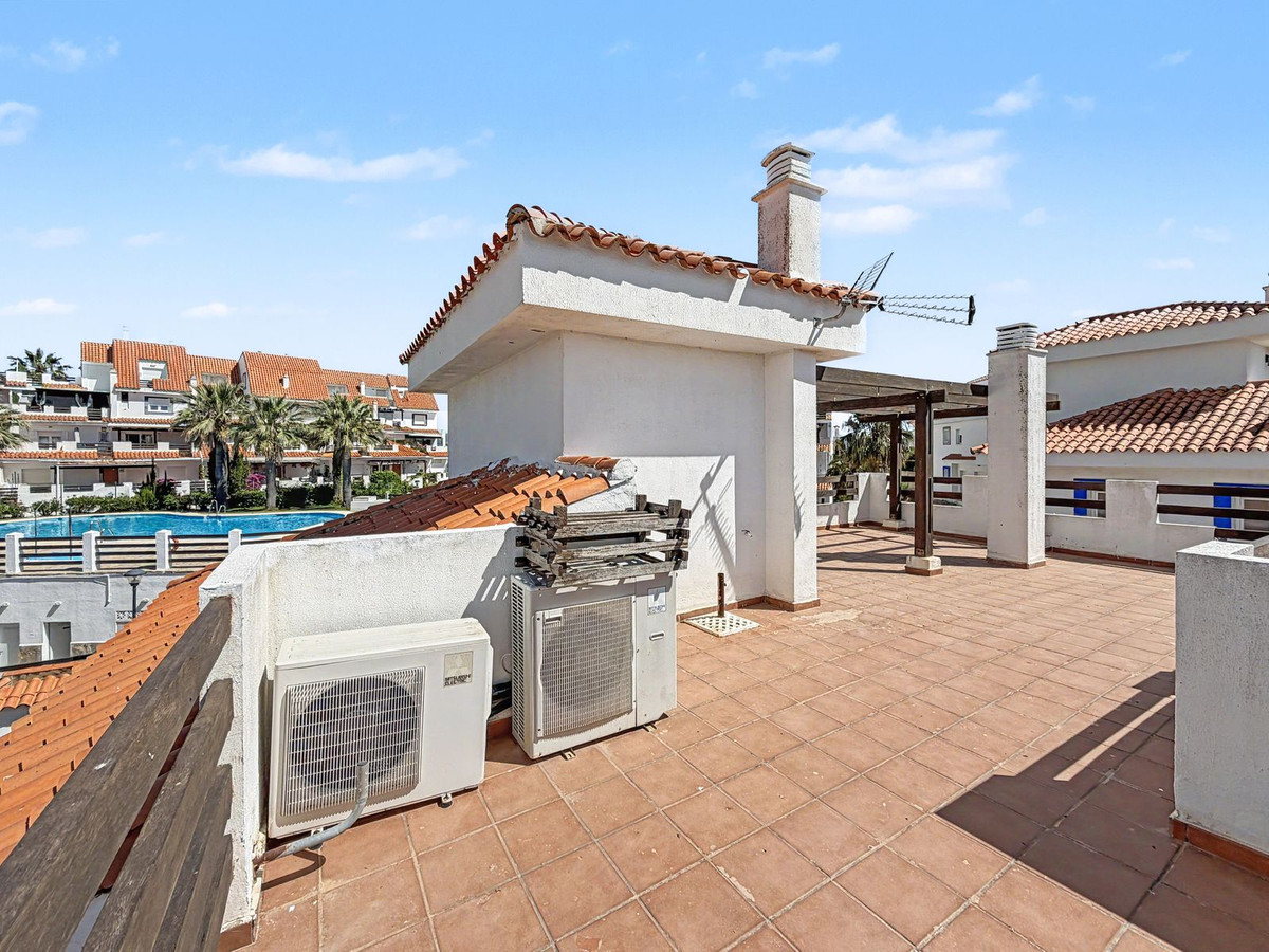 Se vende Villa - Chalet de 6 dormitorios en Costa Del Sol, Málaga, España