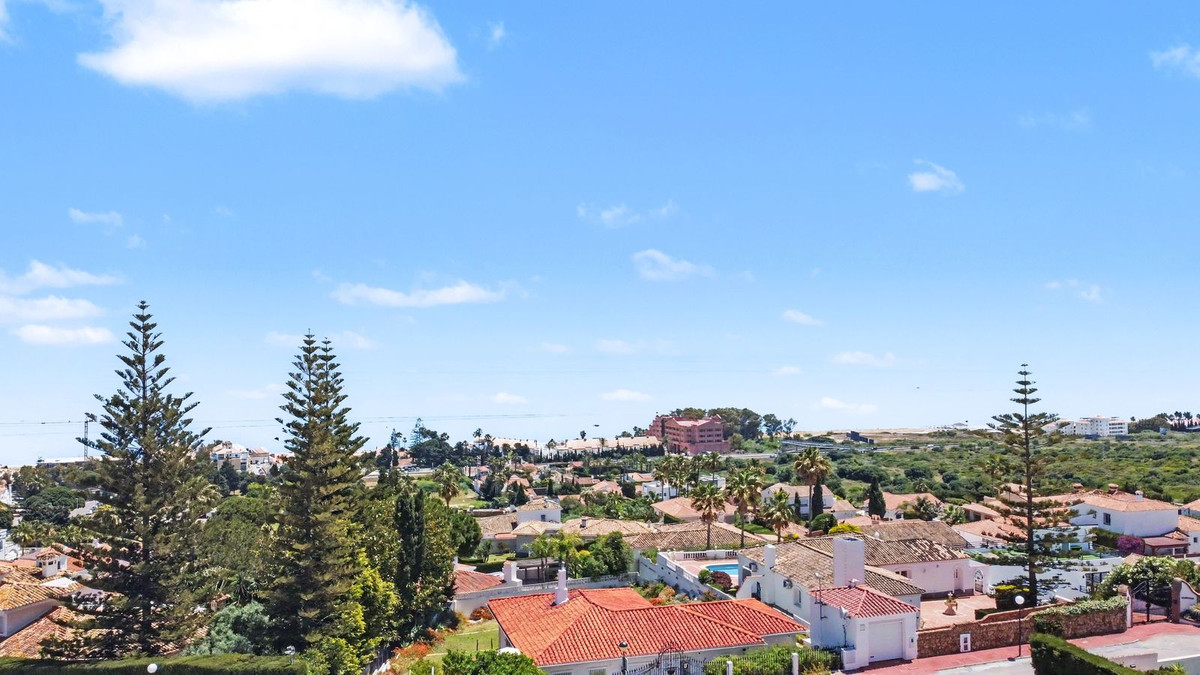 Se vende Villa - Chalet de 6 dormitorios en Costa Del Sol, Málaga, España