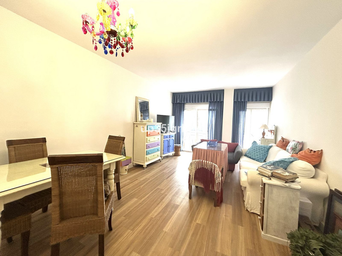 Se vende Apartamento Planta Media de 2 dormitorios en Costa Del Sol, Málaga, España