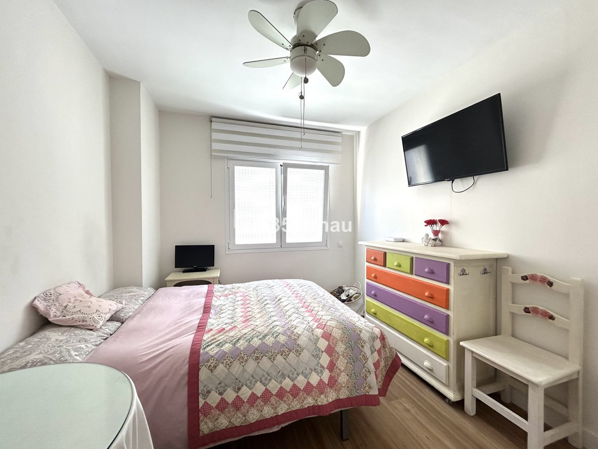 Se vende Apartamento Planta Media de 2 dormitorios en Costa Del Sol, Málaga, España