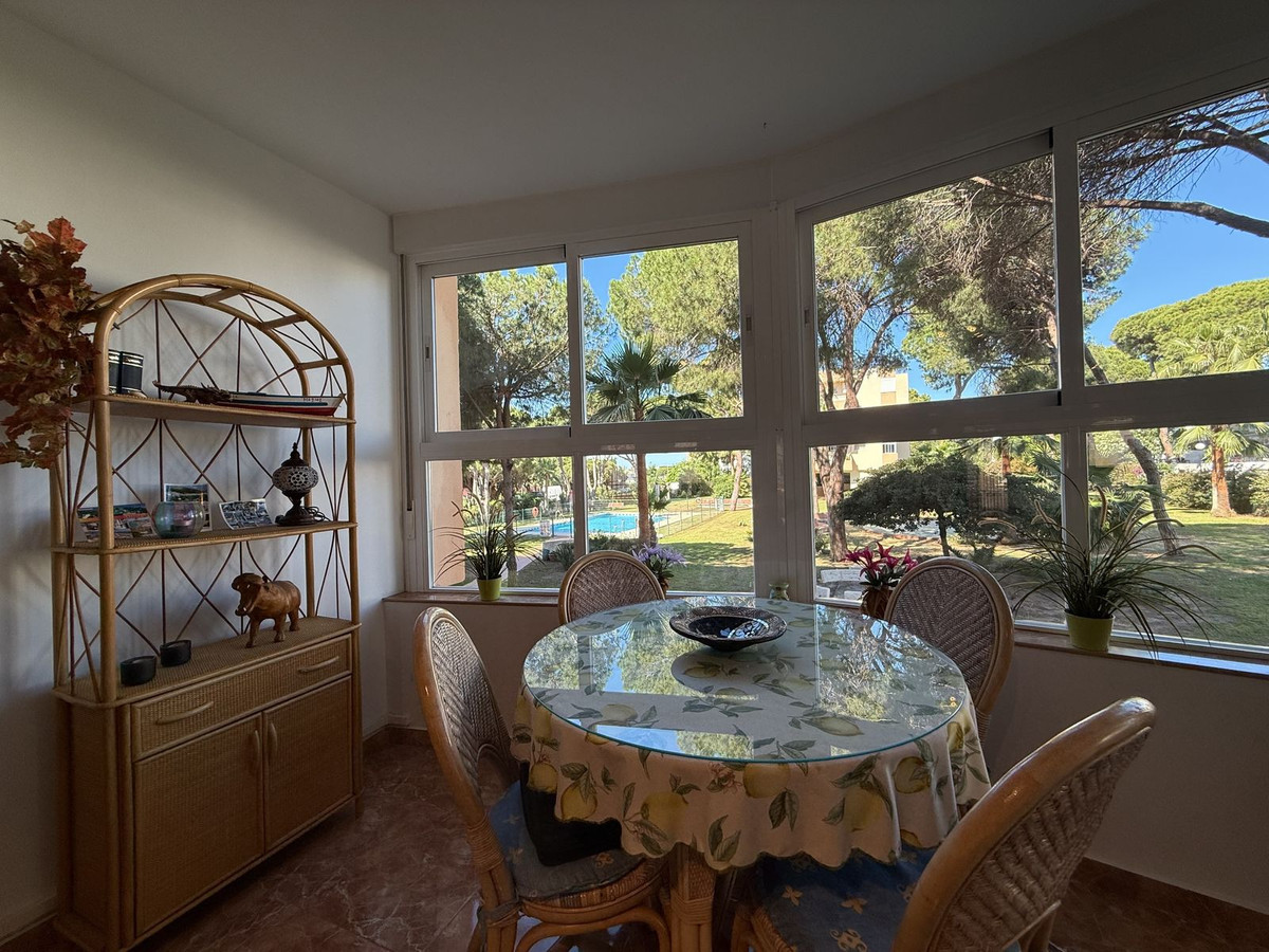 2 Bed Apartment for sale in Calahonda Costa Del Sol, Málaga, Spain