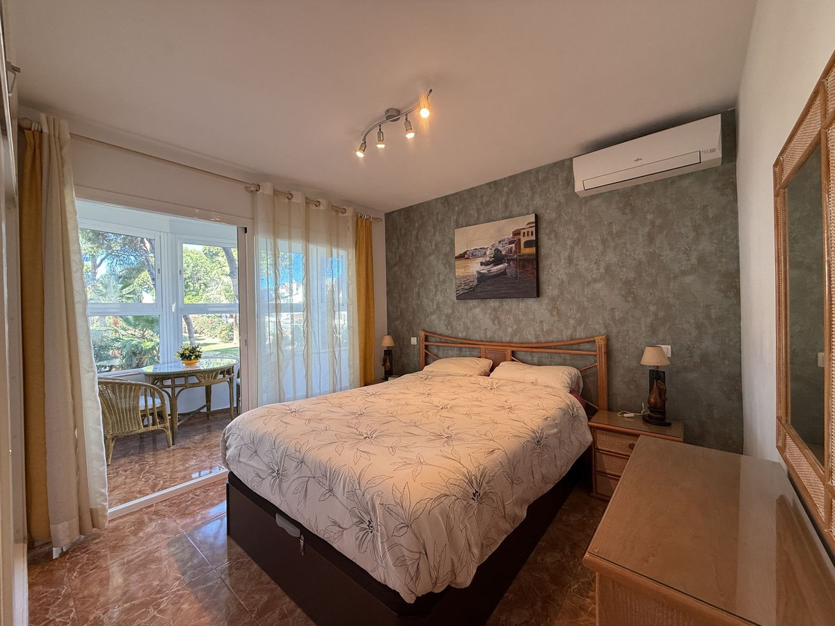 2 Bed Apartment for sale in Calahonda Costa Del Sol, Málaga, Spain