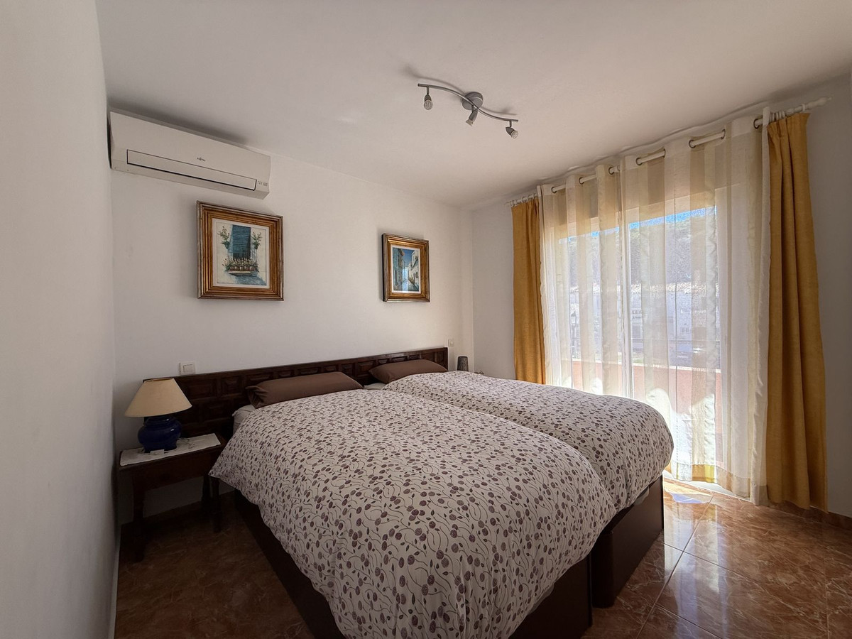 2 Bed Apartment for sale in Calahonda Costa Del Sol, Málaga, Spain