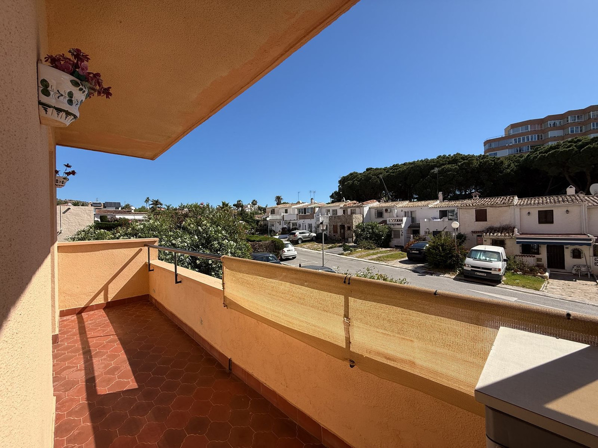 2 Bed Apartment for sale in Calahonda Costa Del Sol, Málaga, Spain