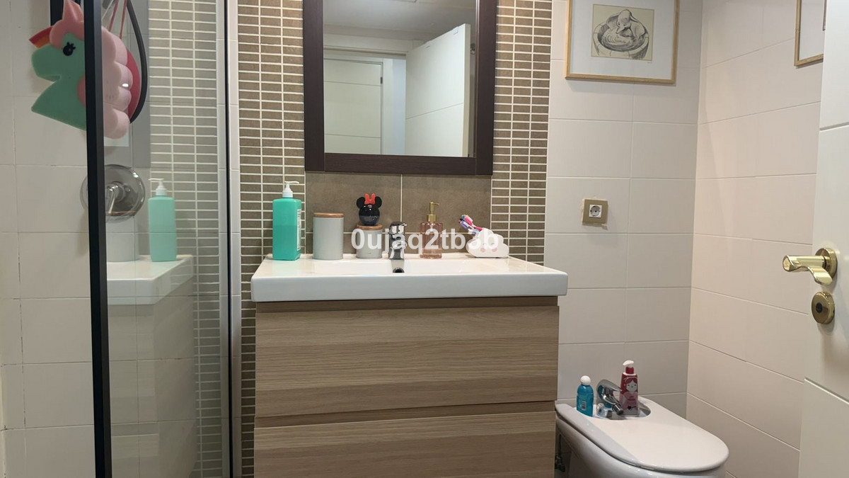 Se vende Apartamento Planta Baja de 2 dormitorios en Costa Del Sol, Málaga, España