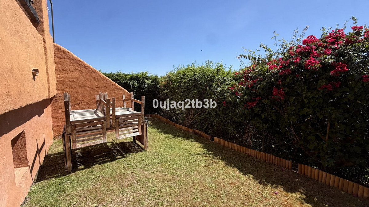 Se vende Apartamento Planta Baja de 2 dormitorios en Costa Del Sol, Málaga, España