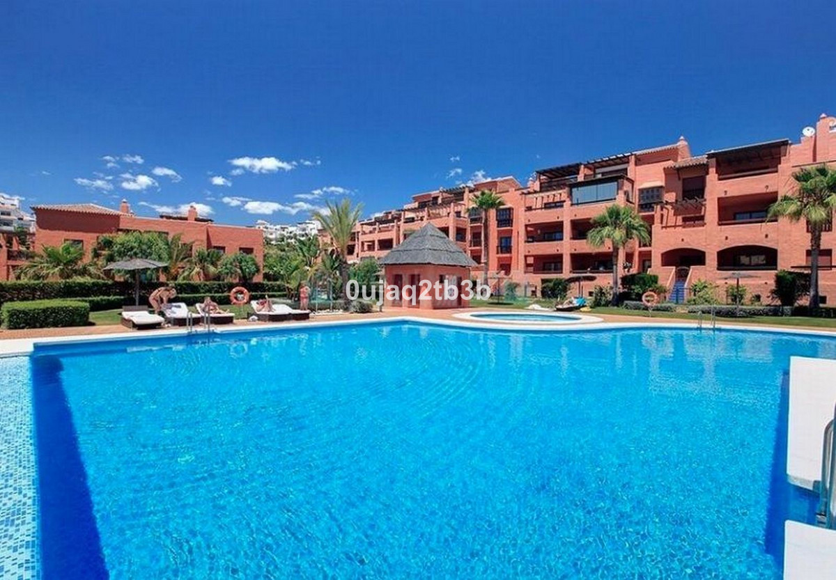 Se vende Apartamento Planta Baja de 2 dormitorios en Costa Del Sol, Málaga, España