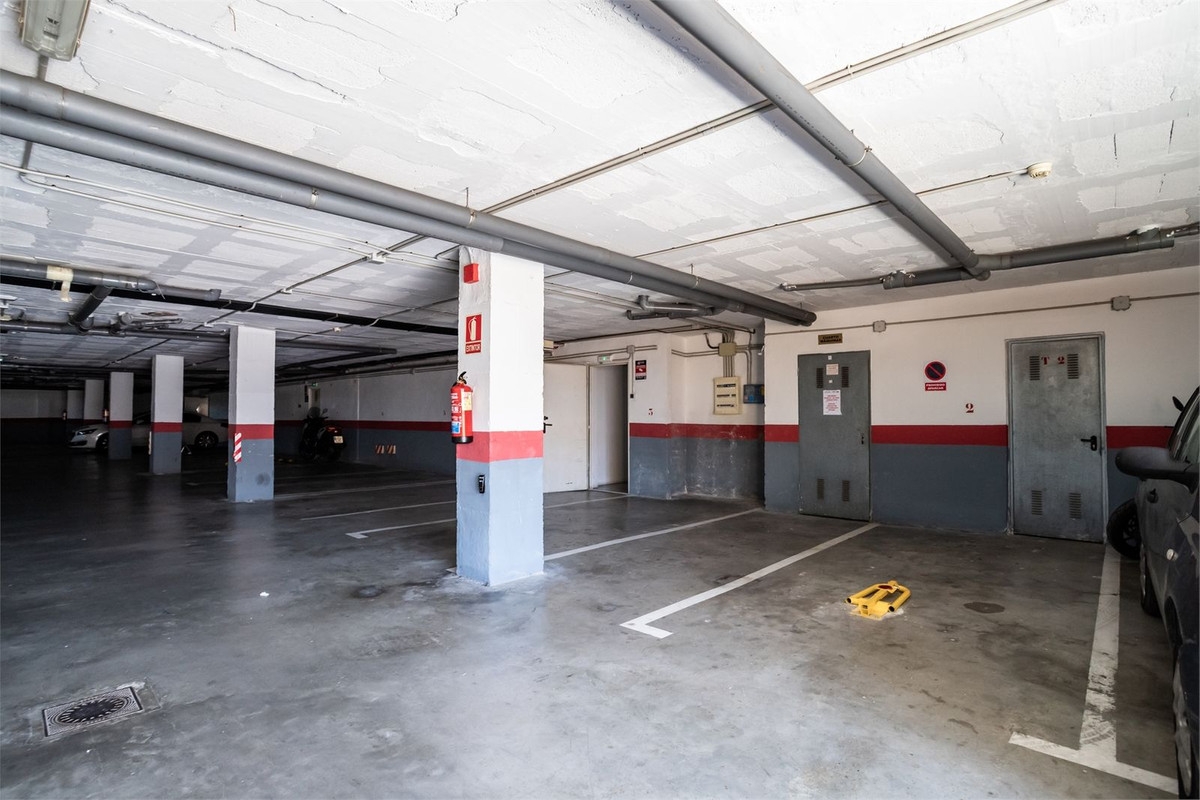 Se vende Apartamento Planta Media de 2 dormitorios en Costa Del Sol, Málaga, España