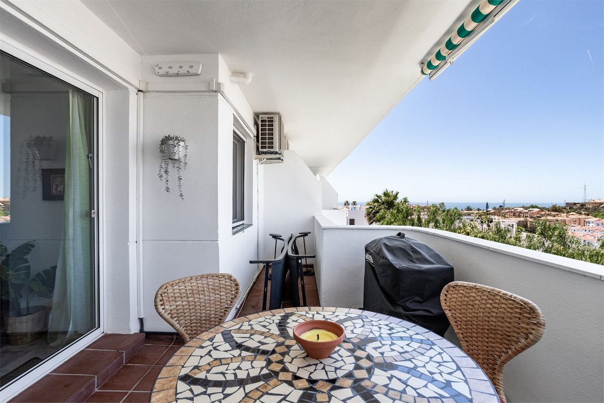 Se vende Apartamento Planta Media de 2 dormitorios en Costa Del Sol, Málaga, España