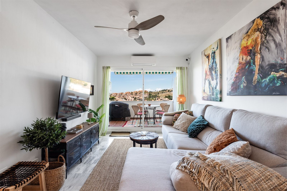 Se vende Apartamento Planta Media de 2 dormitorios en Costa Del Sol, Málaga, España
