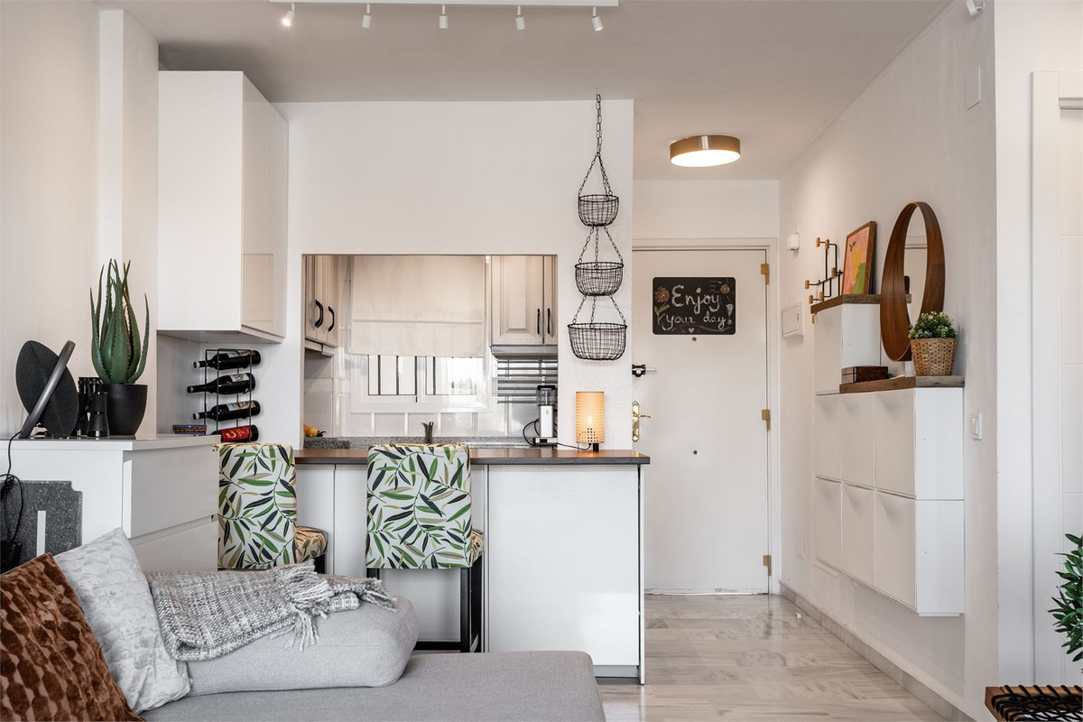 Se vende Apartamento Planta Media de 2 dormitorios en Costa Del Sol, Málaga, España