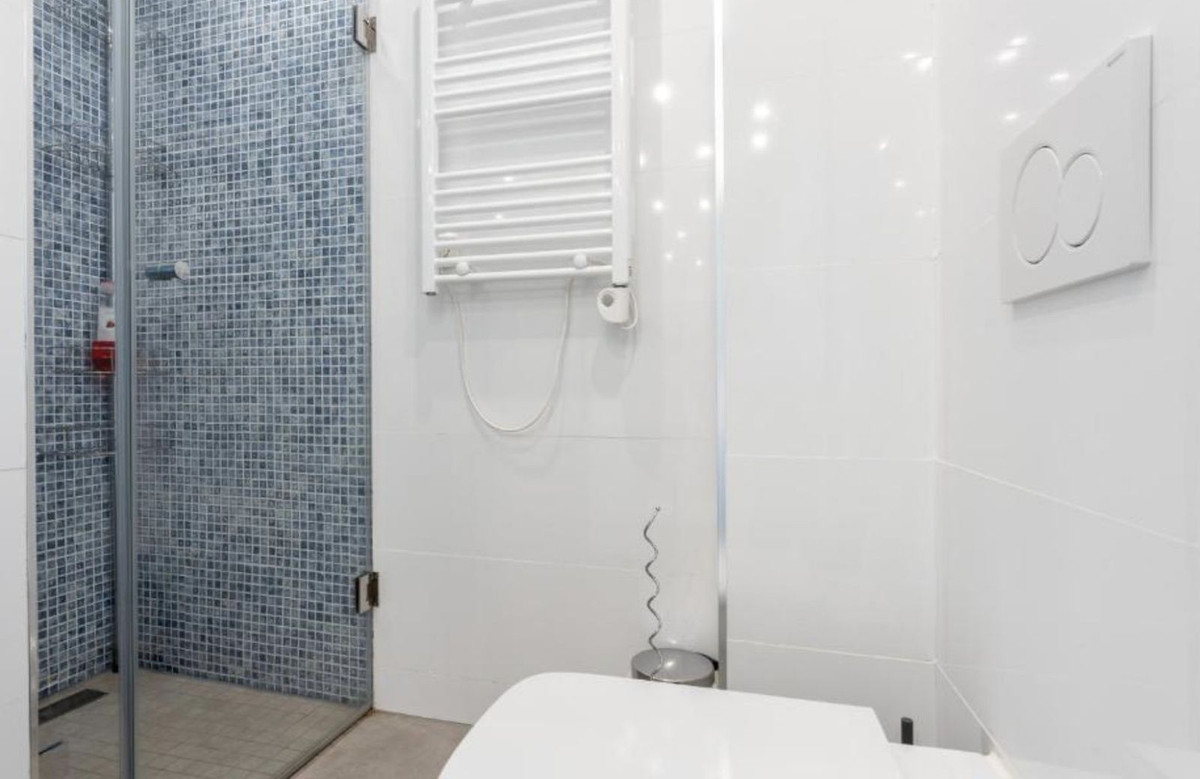 4 Bed Apartment for sale in Elviria Costa Del Sol, Málaga, Spain