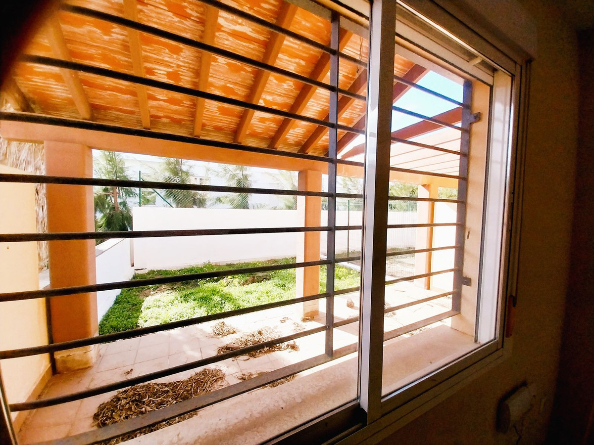4 Bed Townhouse for sale in Calahonda Costa Del Sol, Málaga, Spain