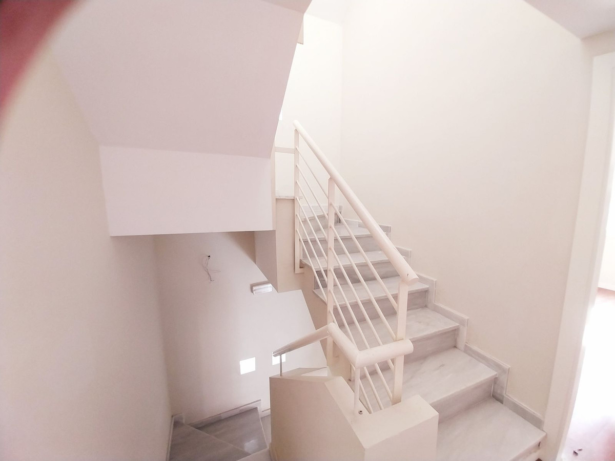 4 Bed Townhouse for sale in Calahonda Costa Del Sol, Málaga, Spain