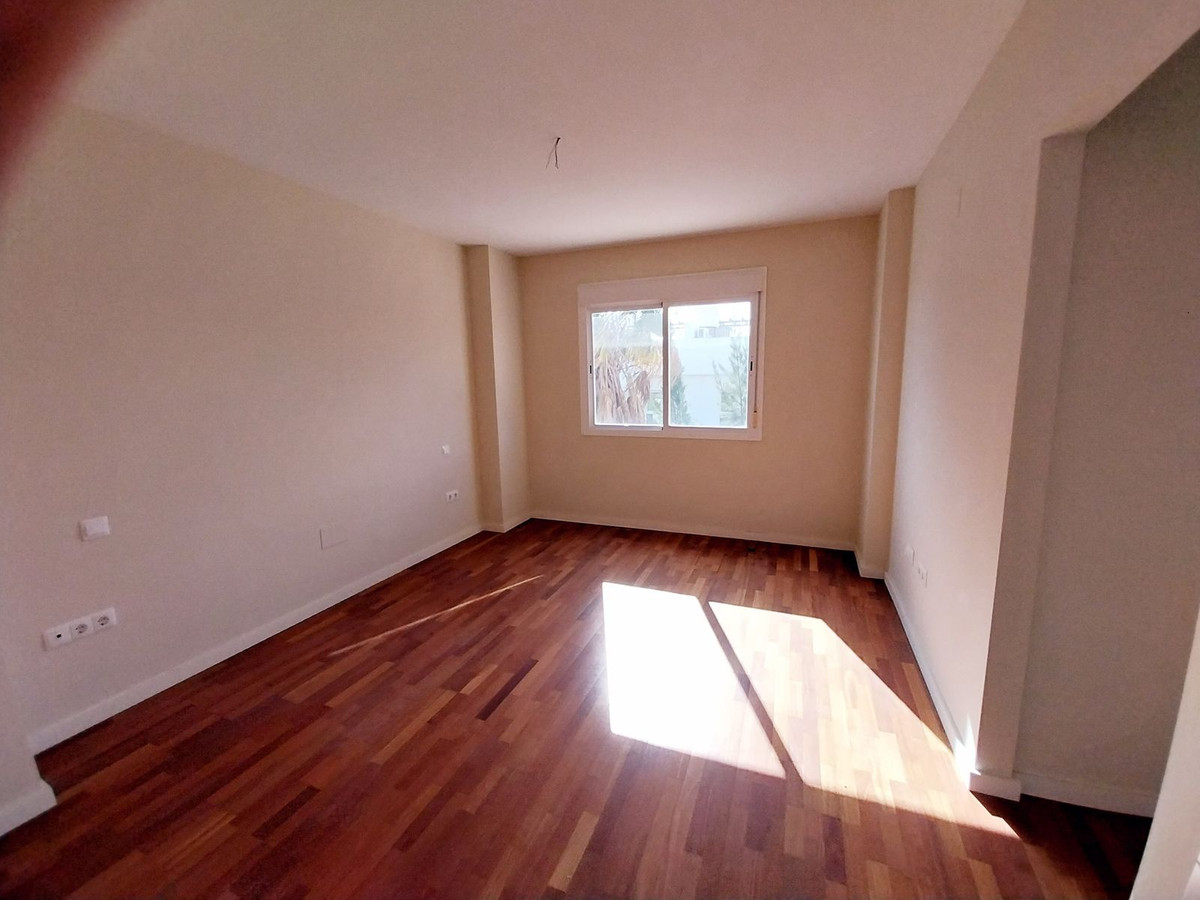 4 Bed Townhouse for sale in Calahonda Costa Del Sol, Málaga, Spain