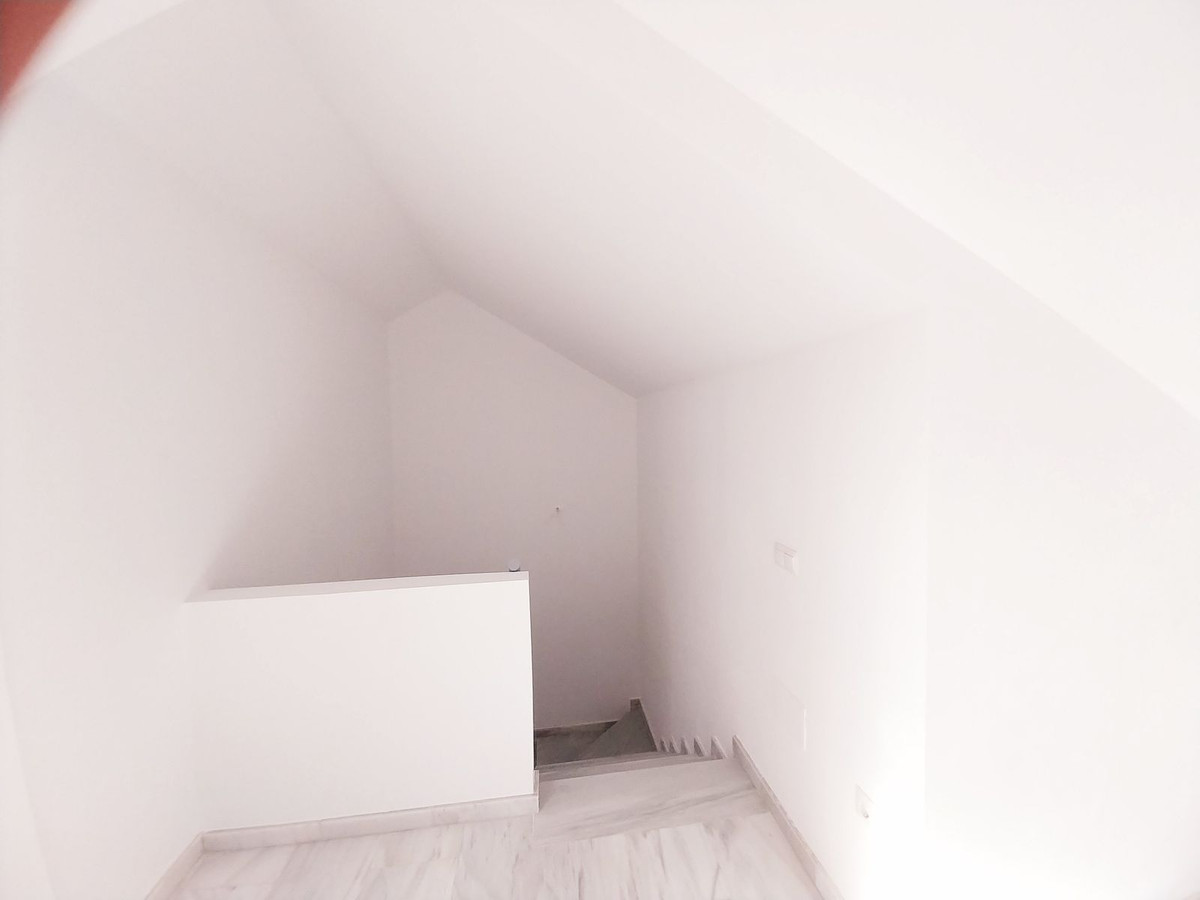 4 Bed Townhouse for sale in Calahonda Costa Del Sol, Málaga, Spain