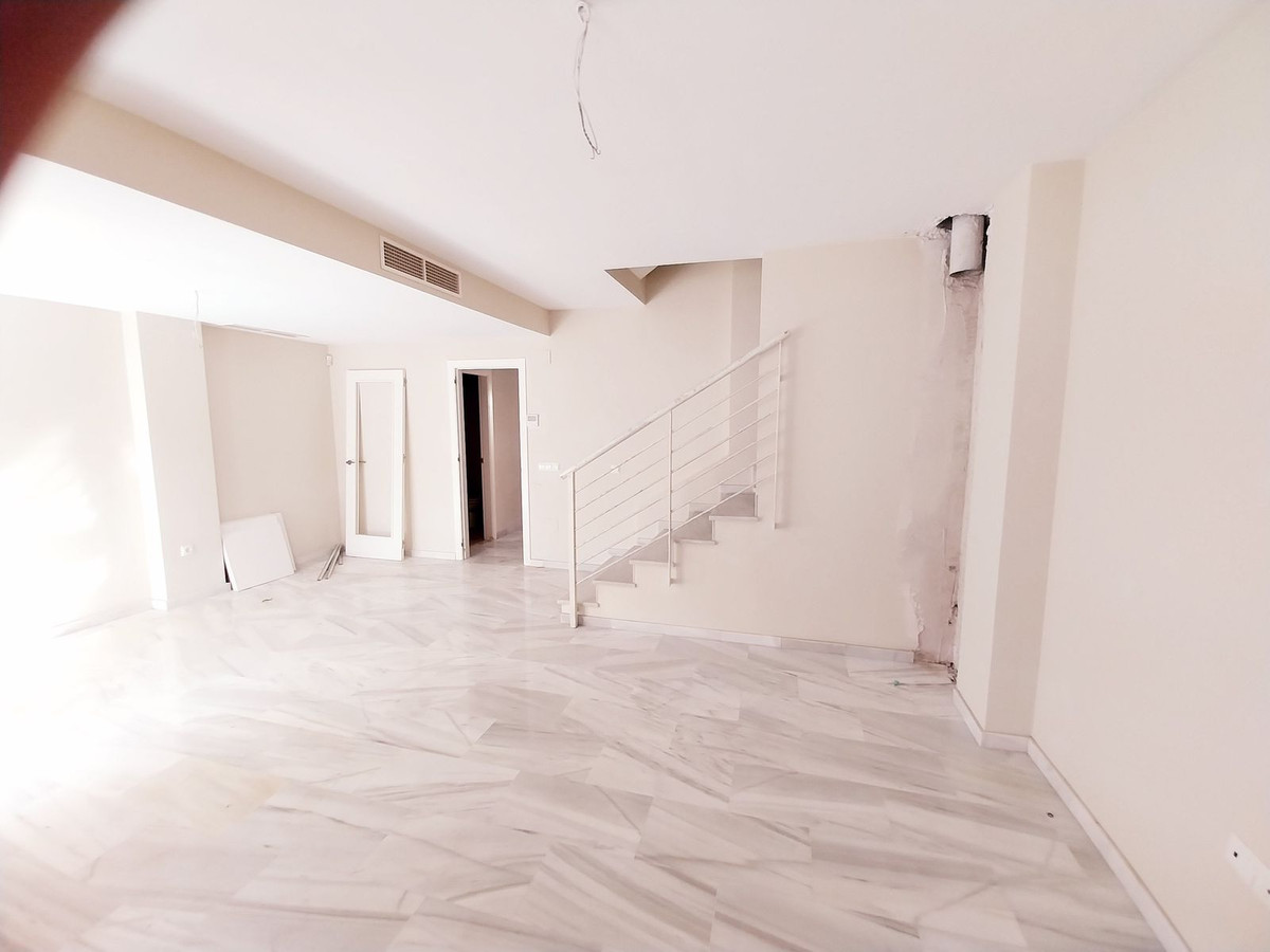 4 Bed Townhouse for sale in Calahonda Costa Del Sol, Málaga, Spain