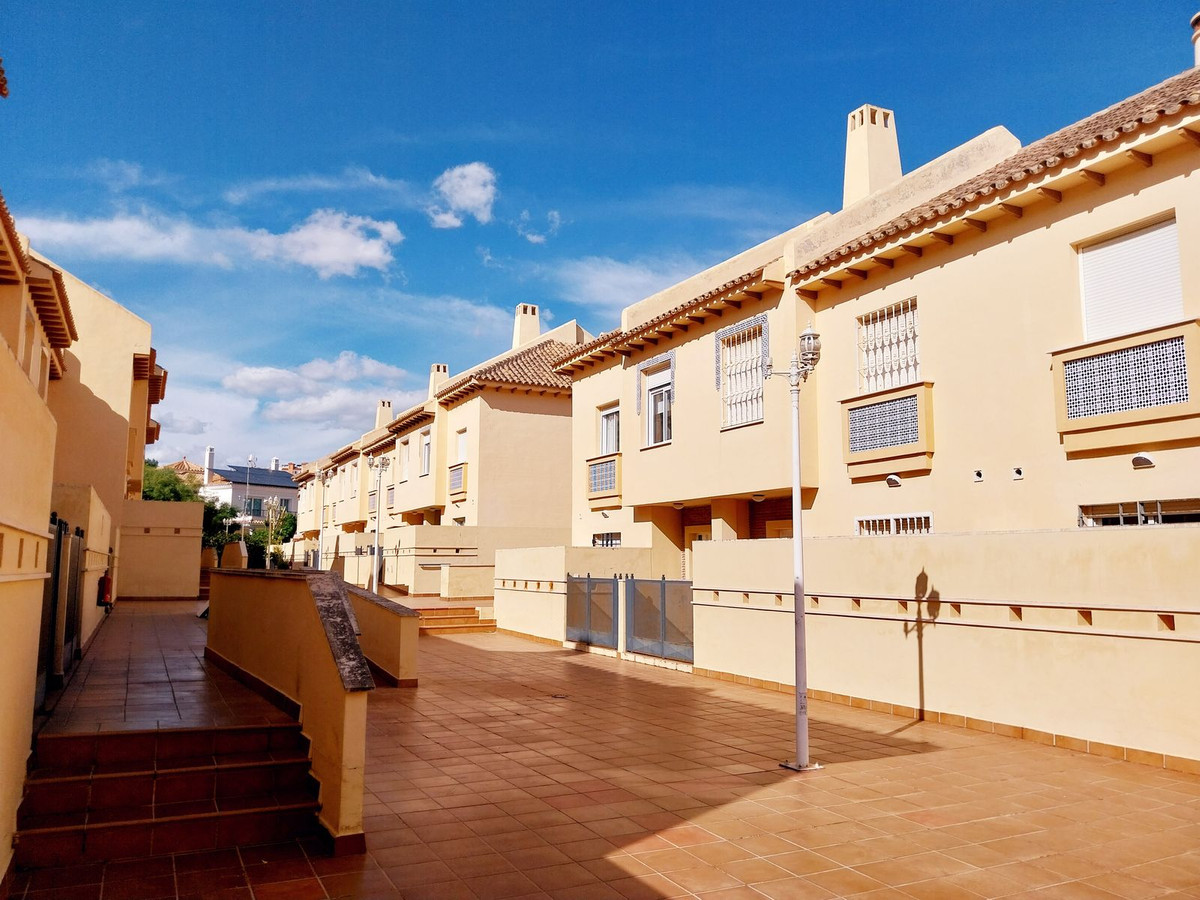 4 Bed Townhouse for sale in Calahonda Costa Del Sol, Málaga, Spain