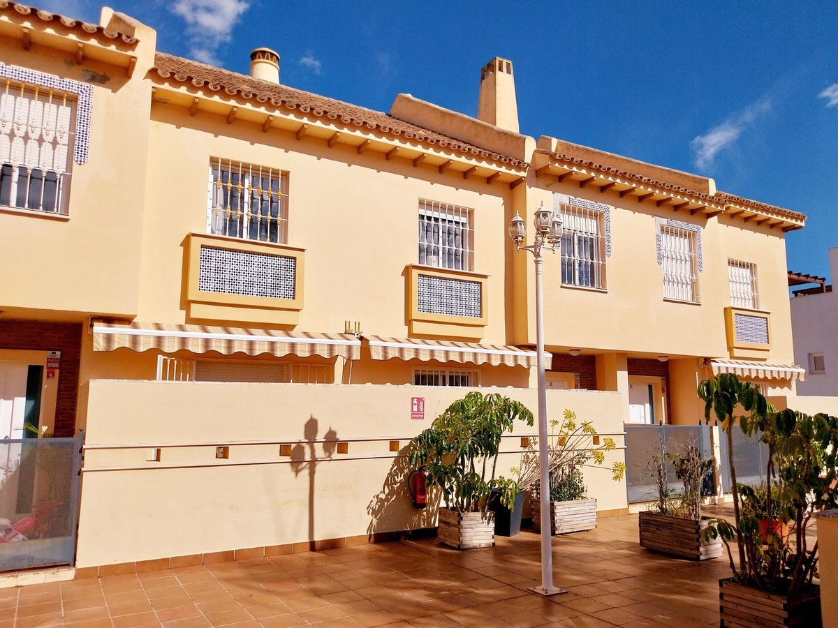 4 Bed Townhouse for sale in Calahonda Costa Del Sol, Málaga, Spain