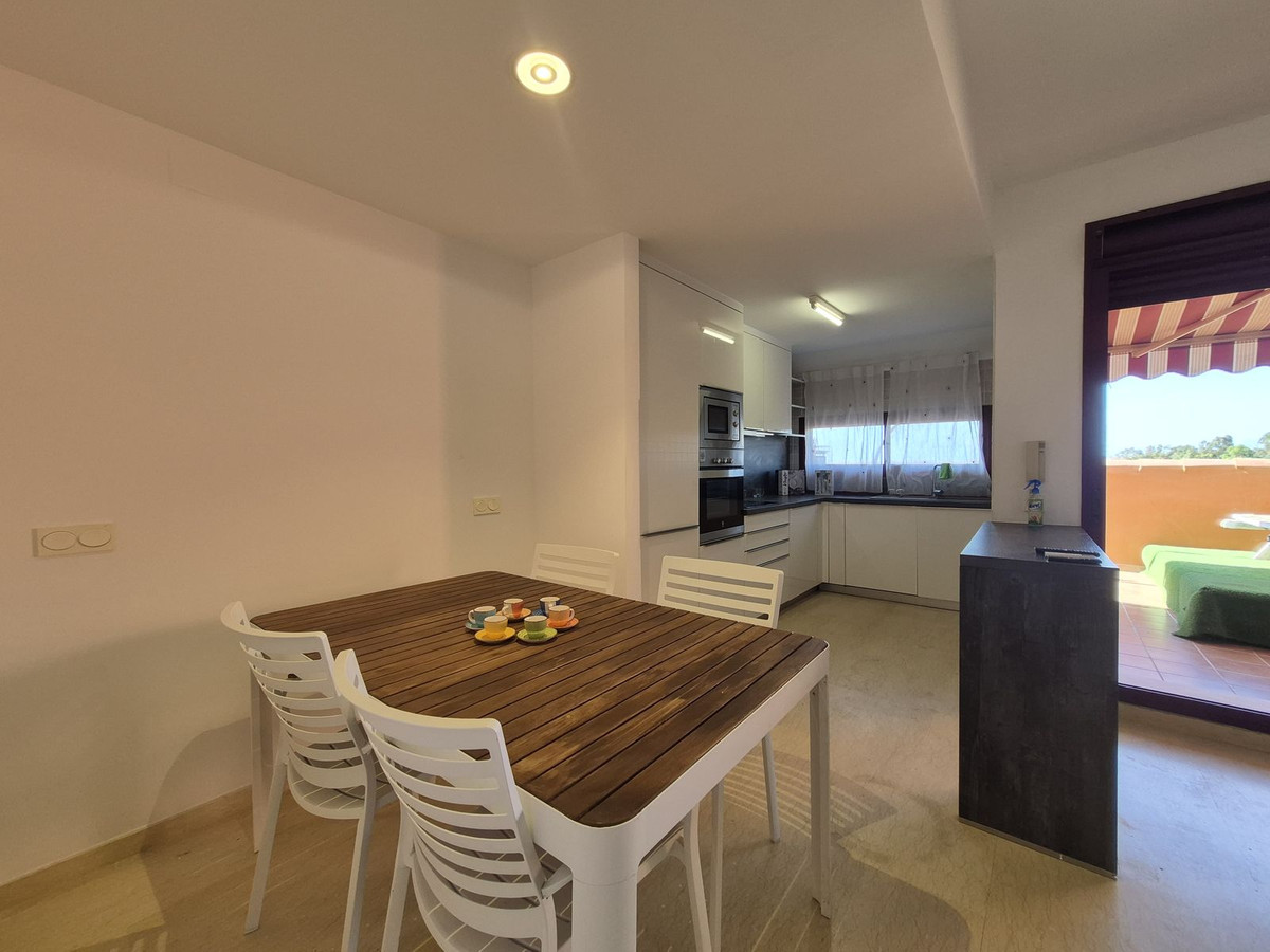 2 Bed Apartment for sale in La Duquesa Costa Del Sol, Málaga, Spain