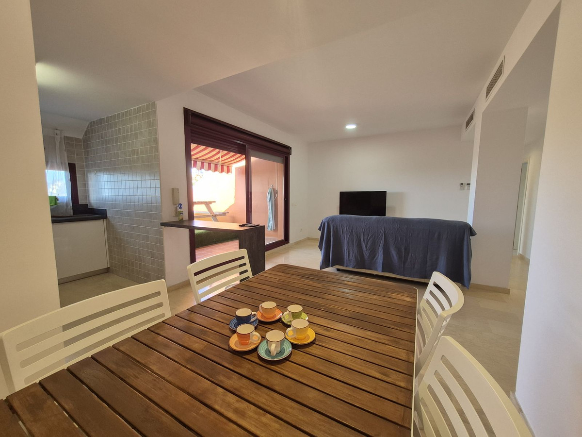 2 Bed Apartment for sale in La Duquesa Costa Del Sol, Málaga, Spain