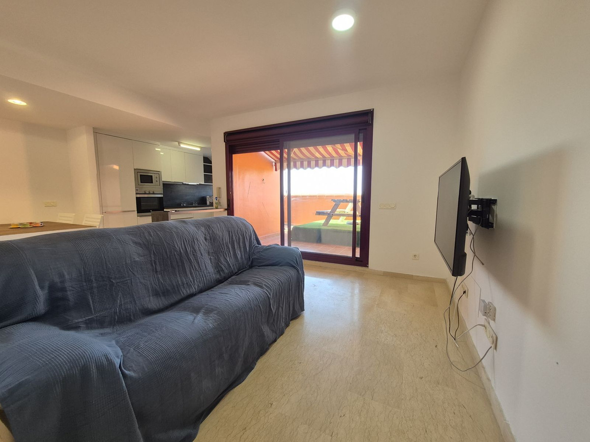 2 Bed Apartment for sale in La Duquesa Costa Del Sol, Málaga, Spain
