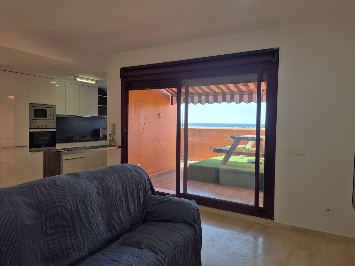 2 Bed Apartment for sale in La Duquesa Costa Del Sol, Málaga, Spain