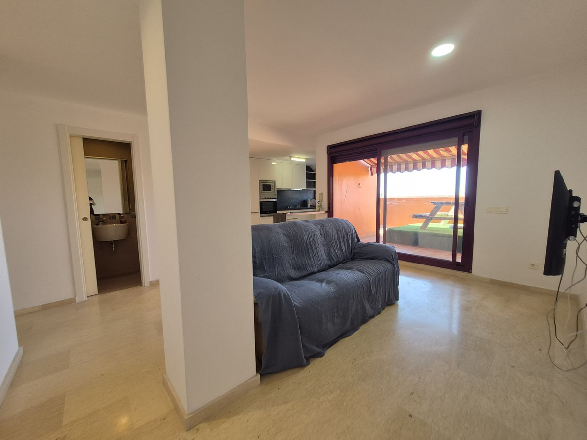 2 Bed Apartment for sale in La Duquesa Costa Del Sol, Málaga, Spain