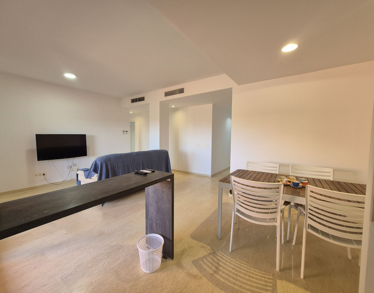 2 Bed Apartment for sale in La Duquesa Costa Del Sol, Málaga, Spain