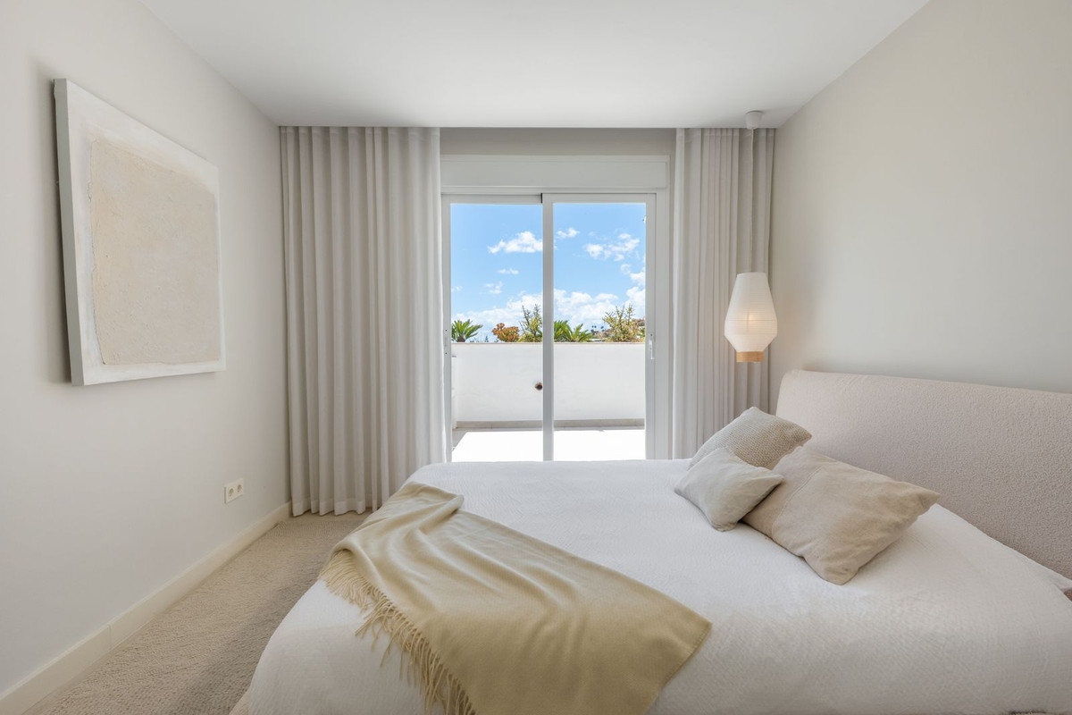 3 Bed Apartment for sale in Nueva Andalucía Costa Del Sol, Málaga, Spain